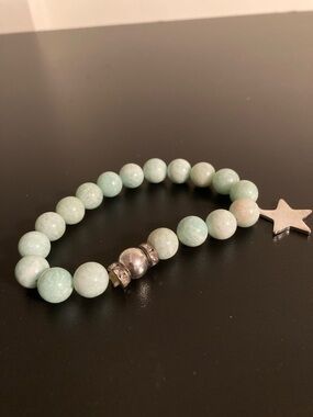 Silver Star Green Bead Bracelet